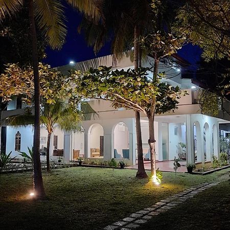 Blue Sand Beach Resort Trincomalee Dış mekan fotoğraf